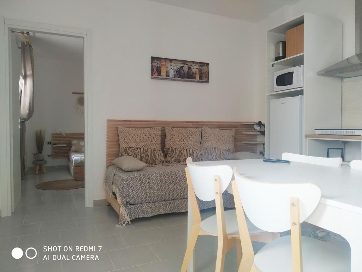 Aurisa Apartment Bari Exterior photo