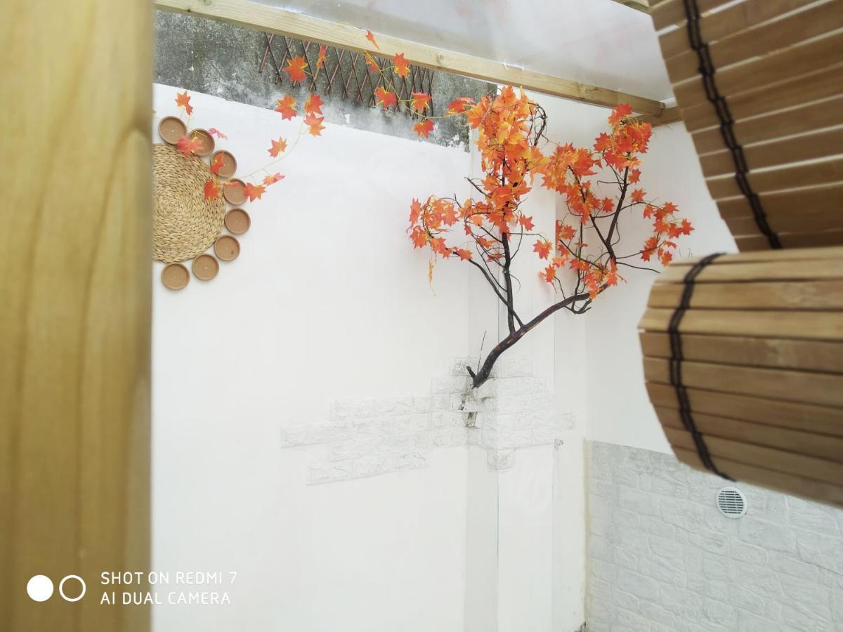 Aurisa Apartment Bari Exterior photo