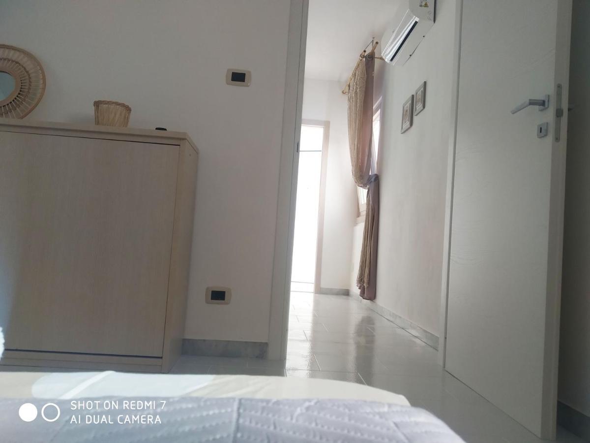 Aurisa Apartment Bari Exterior photo